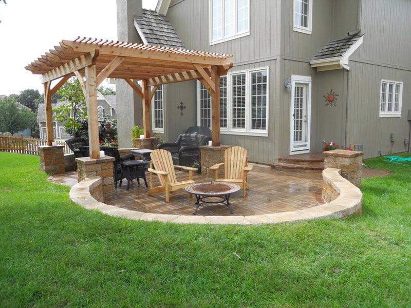 Small Pergola: As Useful And Beautiful As A Large One!