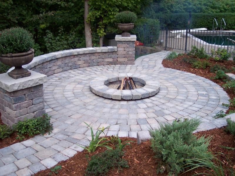 Outdoor patio fire pit ideas