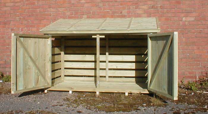 Log store with doors